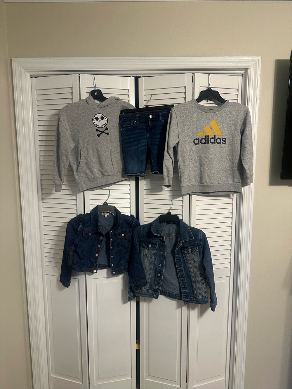 5 piece Girls Lot 2 sweatshirts, 2 Jean jackets 1 pair shorts